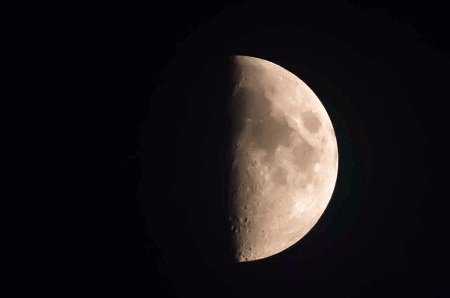 Cuarto Creciente en Géminis