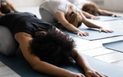 ¿Porque no te funcionan las clases de yoga por youtube?